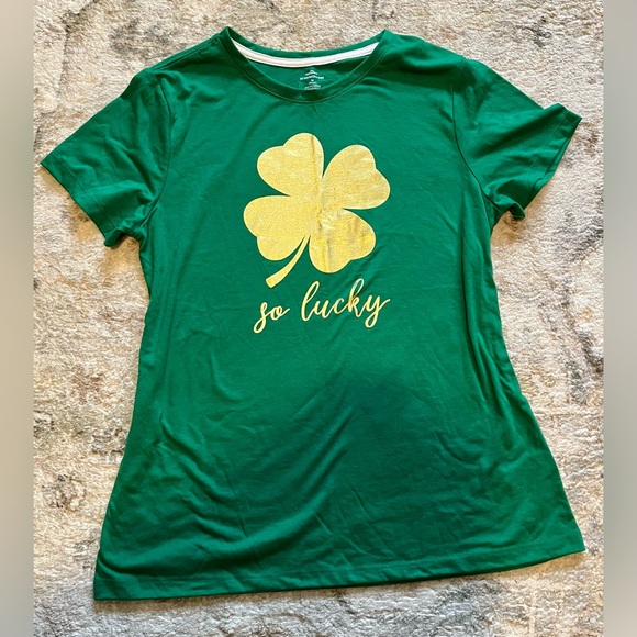 Saint Patrick’s Day Green and Gold Shamrock ☘️ Lucky T Shirt - Picture 2 of 2